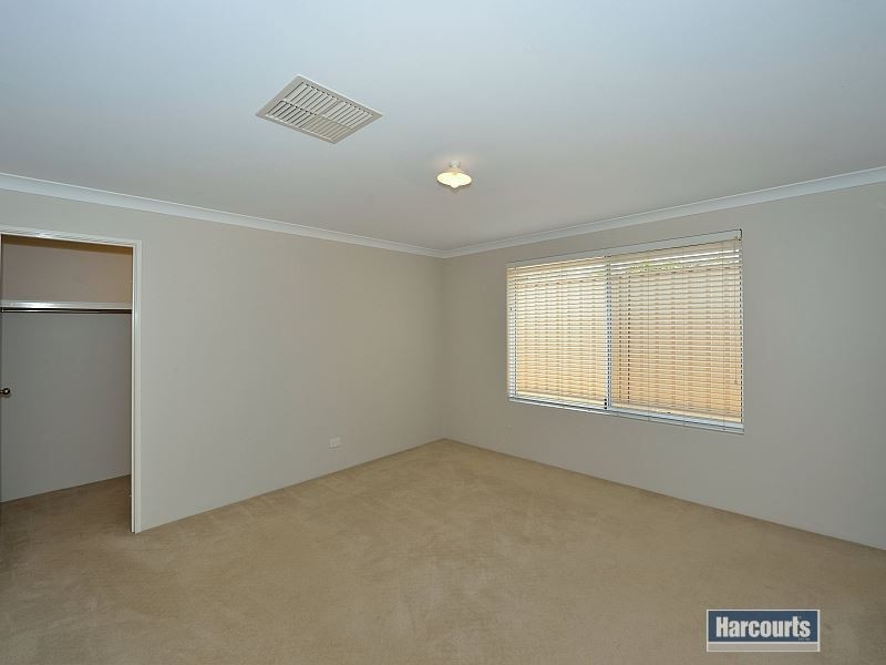 25 Brouwer Trail, Dudley Park WA 6210