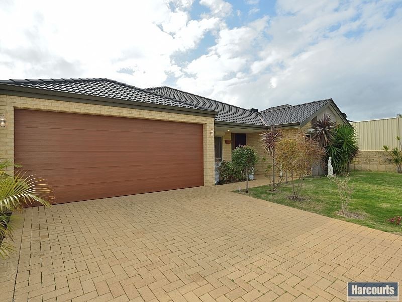 4 Banksiadale Gate, Lakelands WA 6180