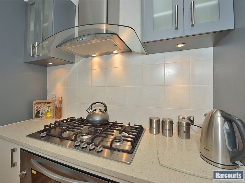 13 Lismore Ridge, Lakelands WA 6180