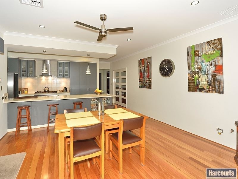 13 Lismore Ridge, Lakelands WA 6180