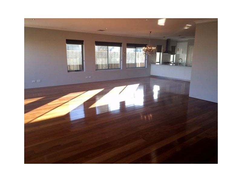 9 Tectona Way, Halls Head WA 6210