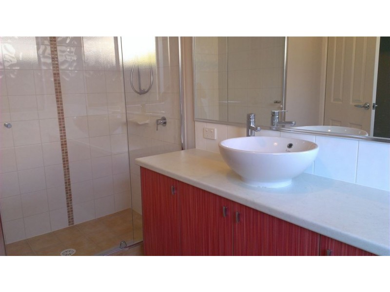 9 Tectona Way, Halls Head WA 6210