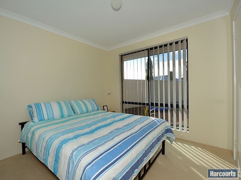 2A Coral Court, Halls Head WA 6210