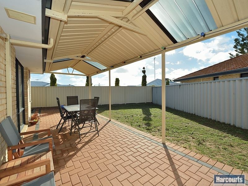 2A Coral Court, Halls Head WA 6210