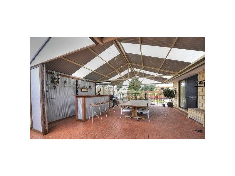 9 Lochinvar Street, Madora Bay WA 6210