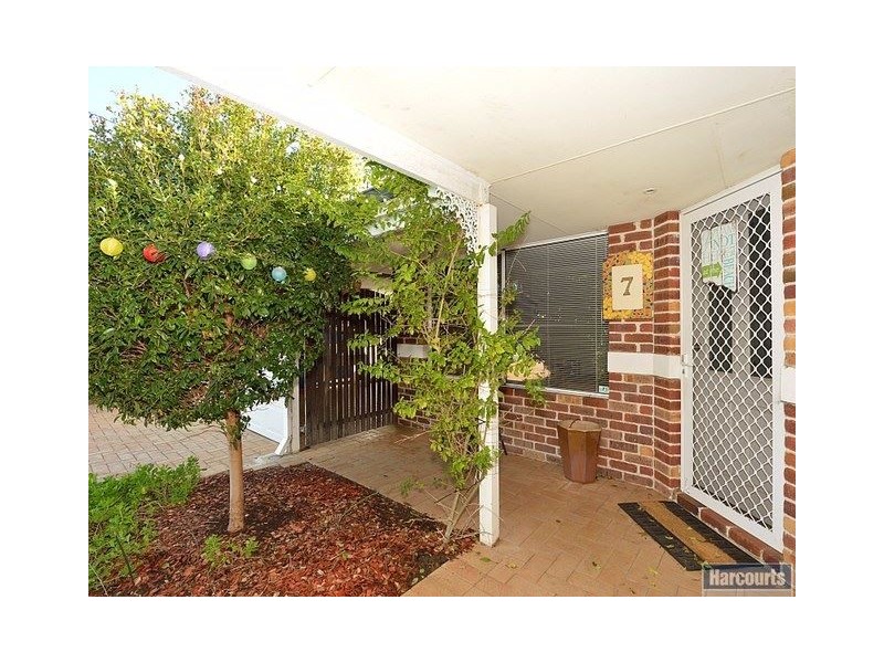 7 Formia Place, Secret Harbour WA 6173