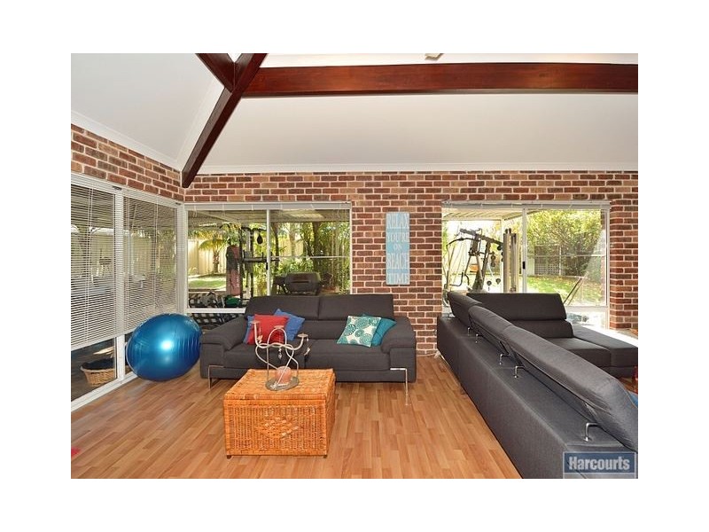 7 Formia Place, Secret Harbour WA 6173