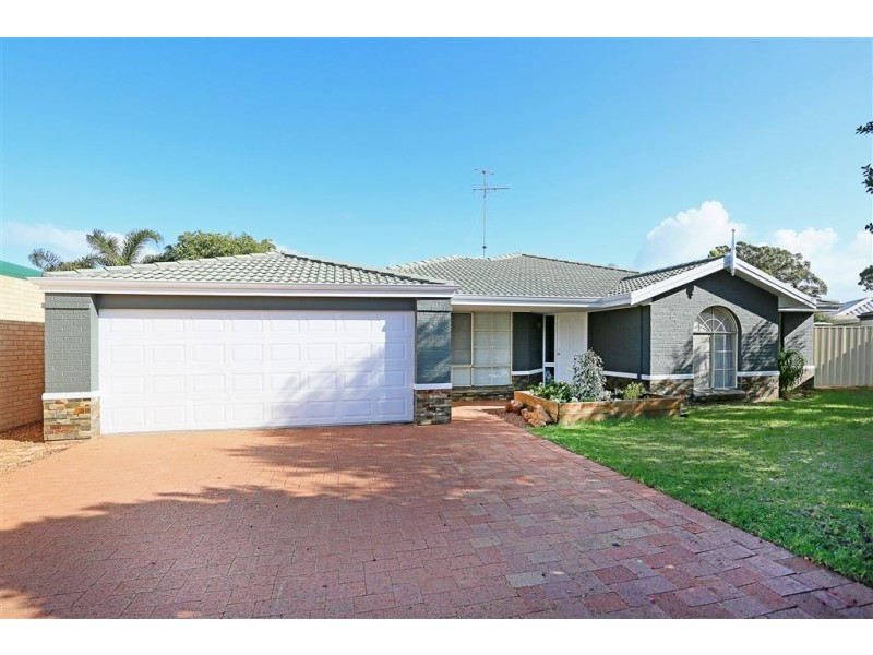 5 Lamont Court, Meadow Springs WA 6210