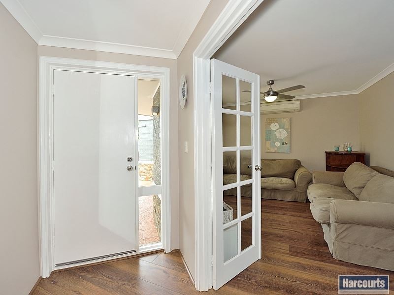 5 Lamont Court, Meadow Springs WA 6210