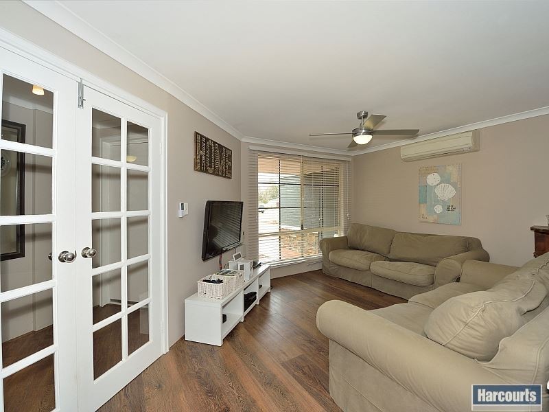 5 Lamont Court, Meadow Springs WA 6210