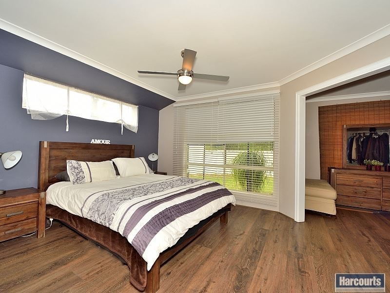 5 Lamont Court, Meadow Springs WA 6210