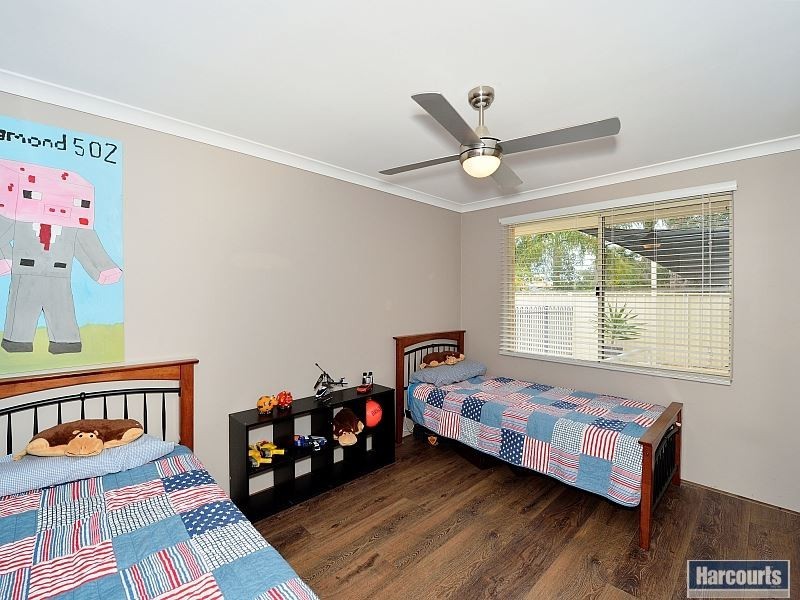 5 Lamont Court, Meadow Springs WA 6210