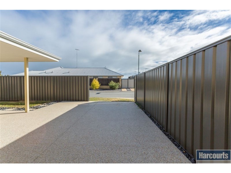 55 Hudson Drive, Dudley Park WA 6210