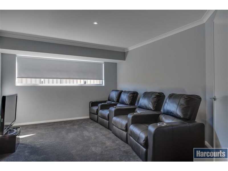 55 Hudson Drive, Dudley Park WA 6210