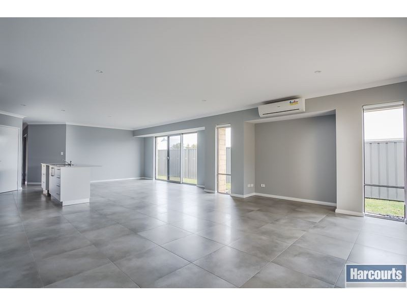 55 Hudson Drive, Dudley Park WA 6210