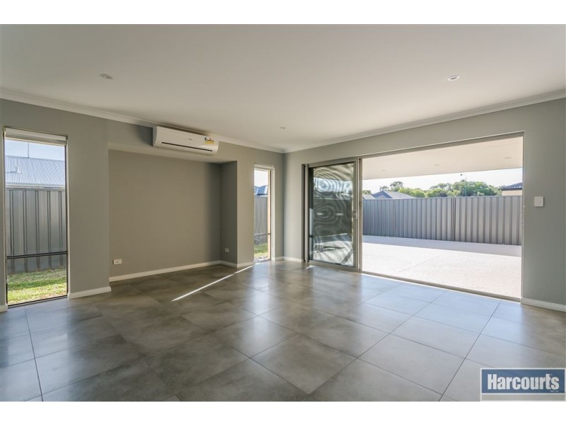 55 Hudson Drive, Dudley Park WA 6210