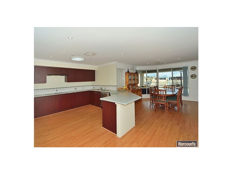 70 Murray Waters Boulevard, South Yunderup WA 6208