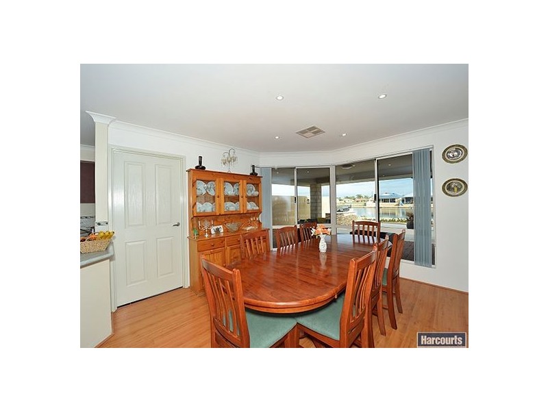 70 Murray Waters Boulevard, South Yunderup WA 6208