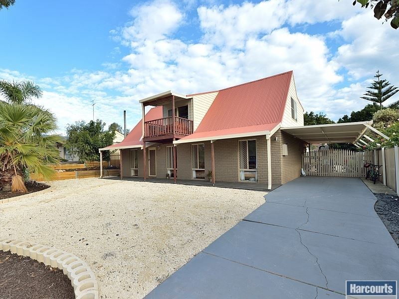 5 Mahogany Drive, Halls Head WA 6210