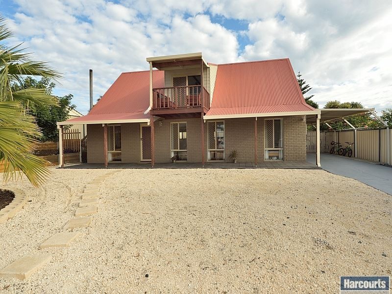 5 Mahogany Drive, Halls Head WA 6210