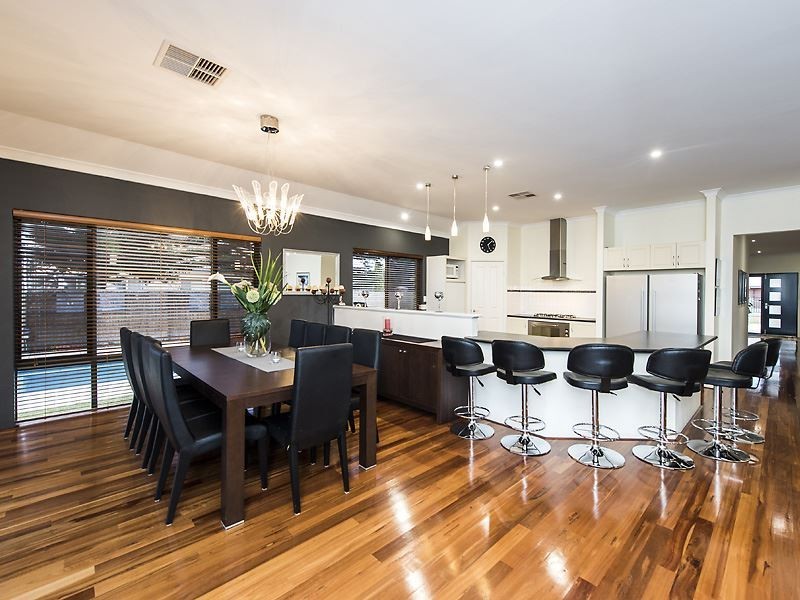 23 Picaroon Place, Halls Head WA 6210