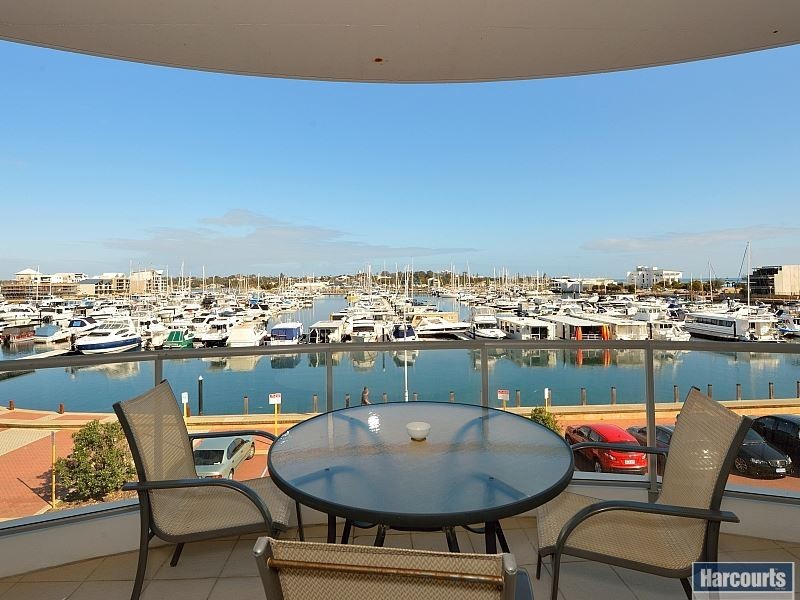 14/1 Breakwater Parade, Mandurah WA 6210