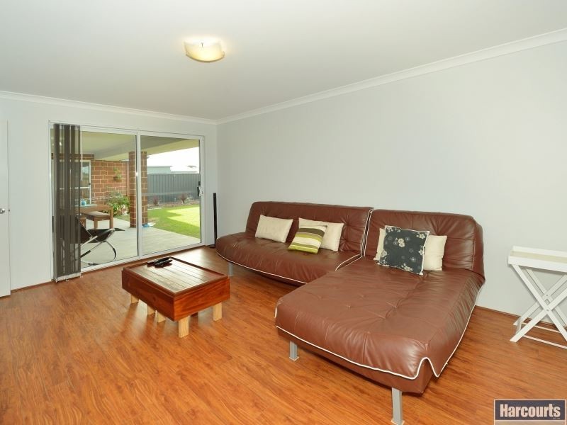 47 Solandri Turn, Halls Head WA 6210