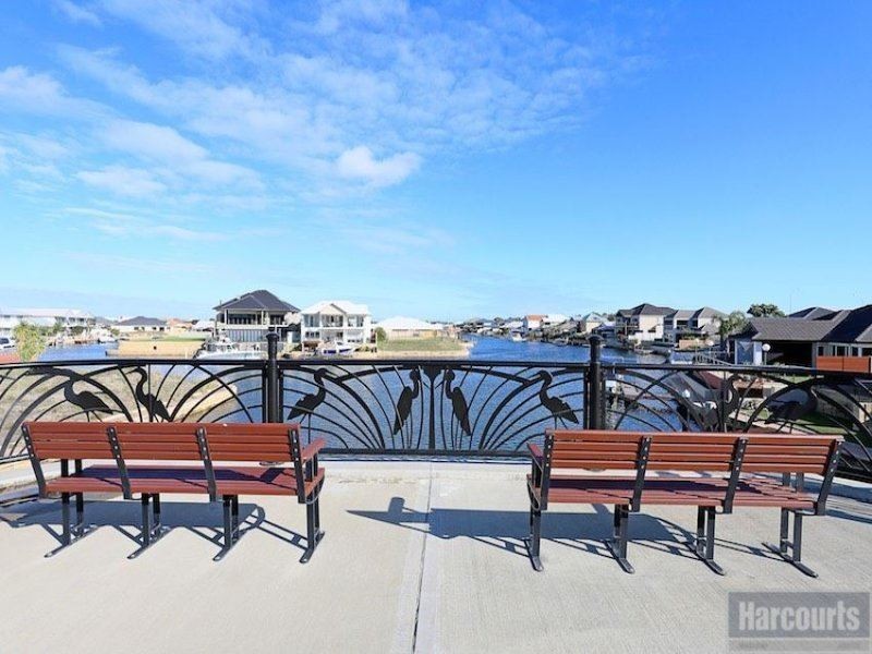 16 Hokitika Drive, Dudley Park WA 6210