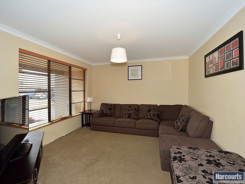 8 Yucca Road, Secret Harbour WA 6173