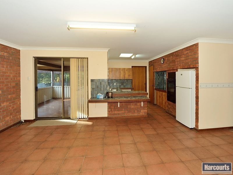 22 Birchley Road, Coodanup WA 6210