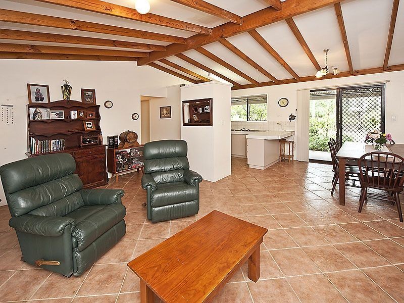 3 Williams Place, Waroona WA 6215