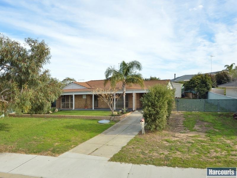 13 Kingfisher Drive, Halls Head WA 6210