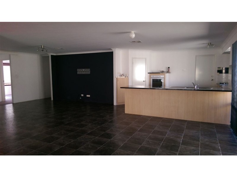 49 Ballard Meander, Lakelands WA 6180