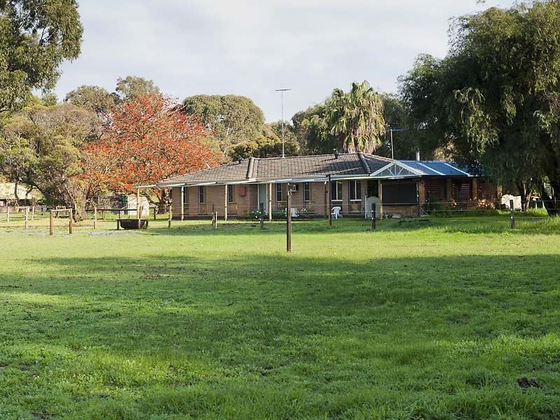 52 Jannali Road, Furnissdale WA 6209