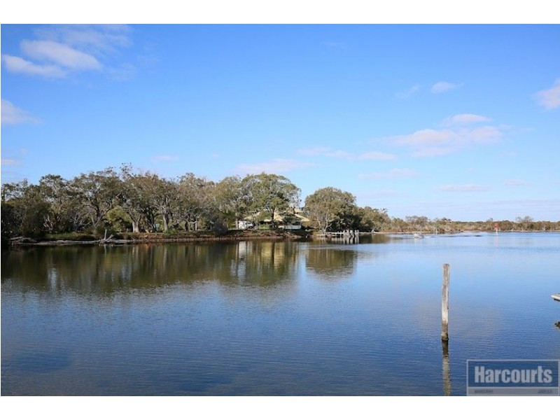 15 John Street, Coodanup WA 6210