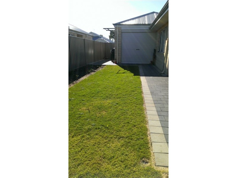 20 Vaucluse Way, Coodanup WA 6210