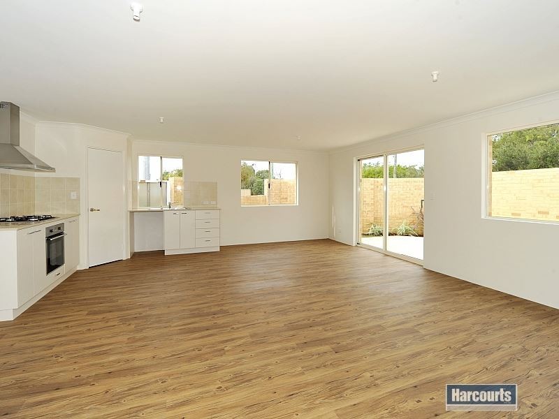 1/1 Kwella Entrance, Greenfields WA 6210