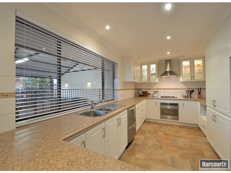 11 Arundel Drive, Halls Head WA 6210