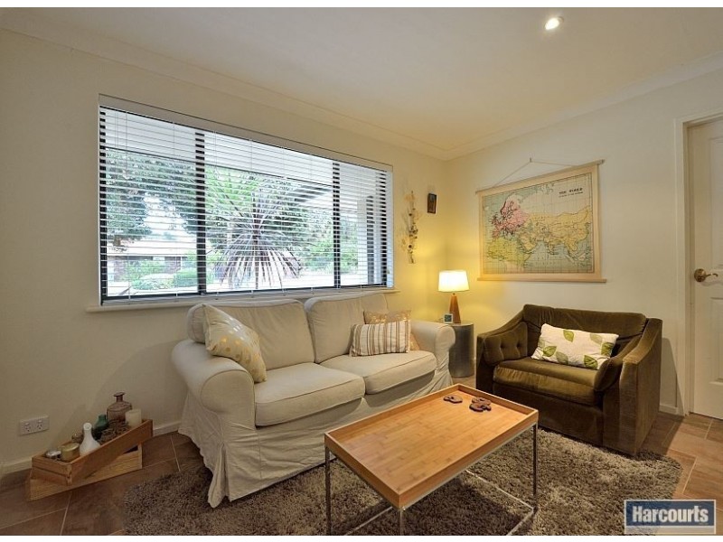 11 Arundel Drive, Halls Head WA 6210