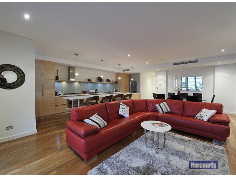 30 Trade Winds Retreat, Dudley Park WA 6210