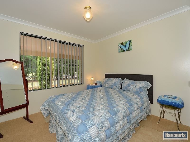 11 Moores Road, Pinjarra WA 6208