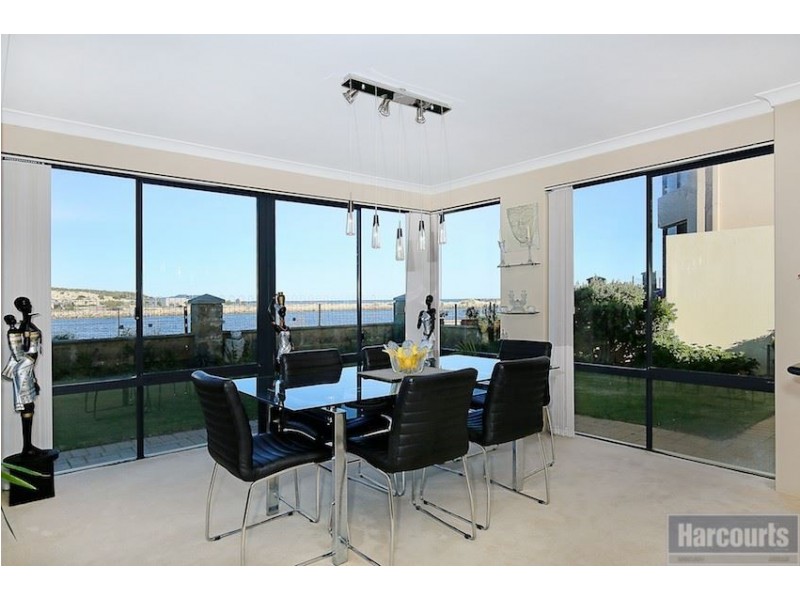 72 Voyager Close, Wannanup WA 6210