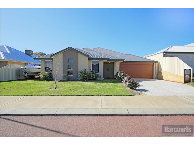 72 Cawana Parkway, Lakelands WA 6180