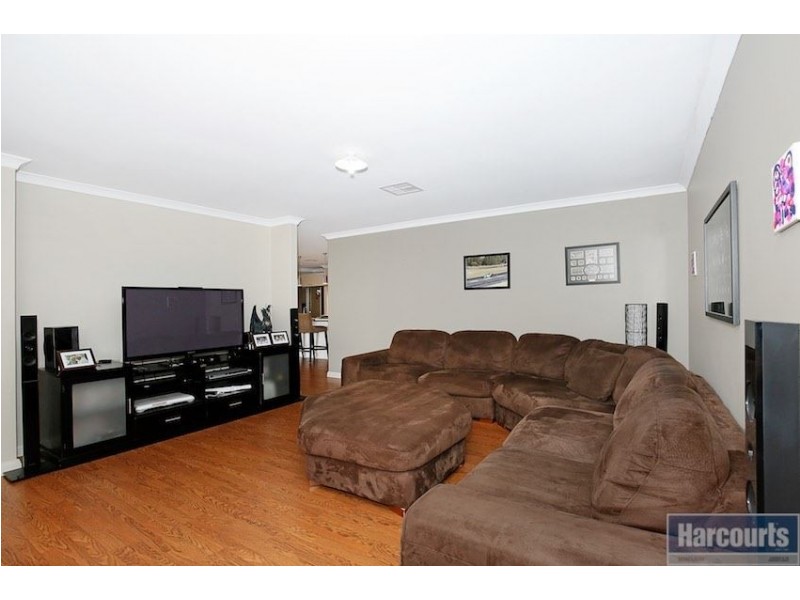 72 Cawana Parkway, Lakelands WA 6180