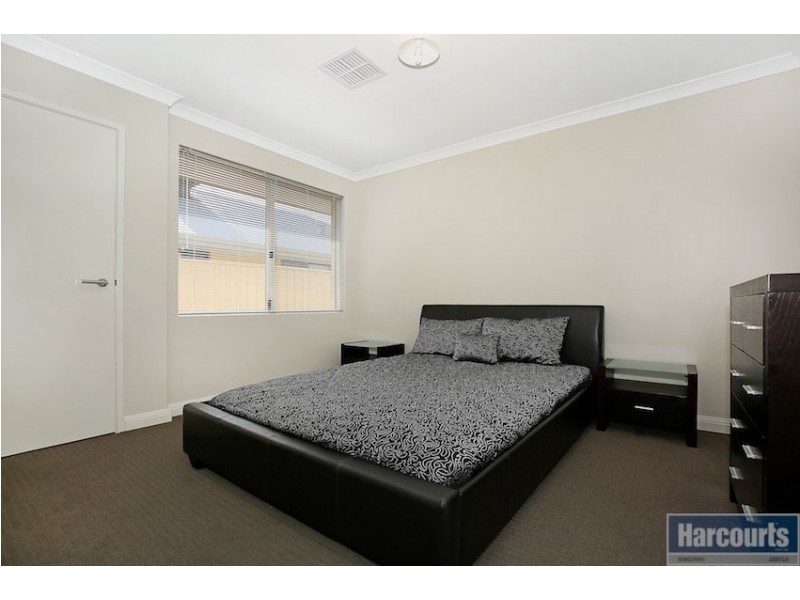 72 Cawana Parkway, Lakelands WA 6180