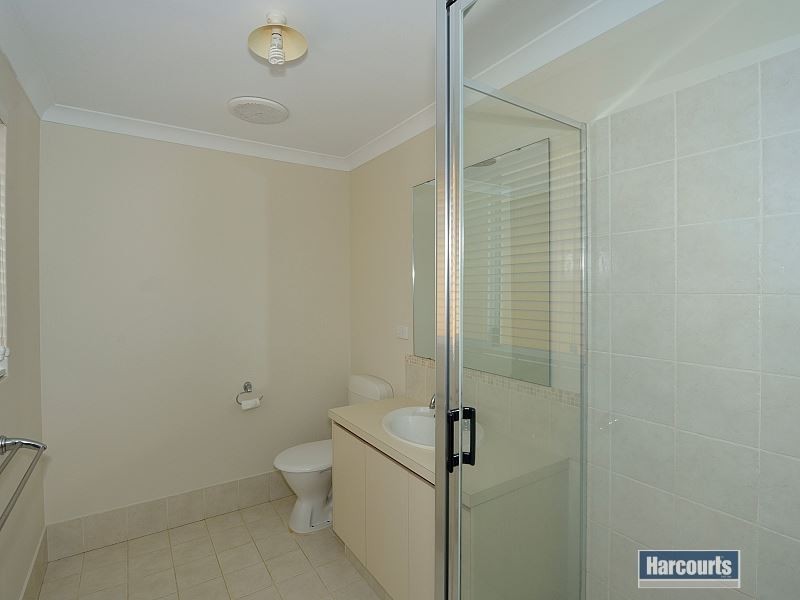 25 Brouwer Trail, Dudley Park WA 6210