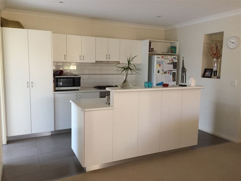 4 Mallee Close, Wannanup WA 6210