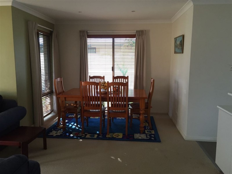 4 Mallee Close, Wannanup WA 6210