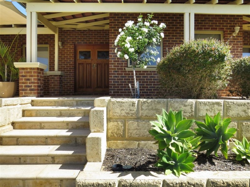 1 Roma Court, Dawesville WA 6211