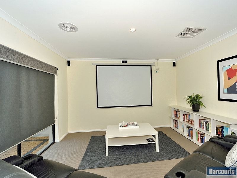 80 Carissa Turn, Halls Head WA 6210